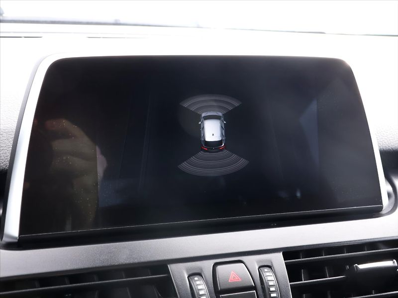 BMW Řada 2 1,5 118i 100kW LED Automat - fotka 27 z 41