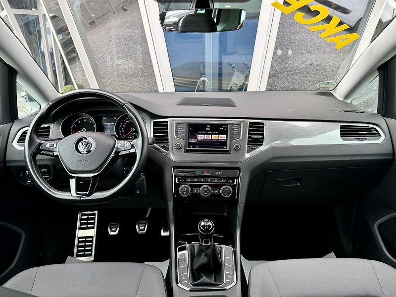 Volkswagen Golf Sportsvan 1,2 TSI Allstar - fotka 26 z 43