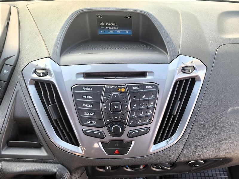 Ford Tourneo Custom 2,0 tdci,Titanium,8míst,klima - fotka 30 z 49