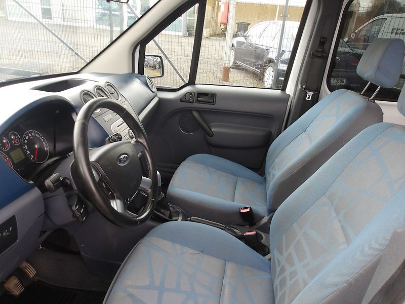Ford Tourneo Connect 1,8TDCi L1H2 ČR NAJ.179000km ! - fotka 19 z 33