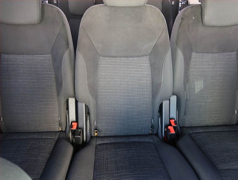 Ford Galaxy (2010) Ghia 2.0 TDCi, 7 míst - fotka 10 z 20