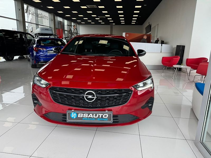 Opel Insignia 2.0T 147kW  GS Ultimate AT - fotka 2 z 15