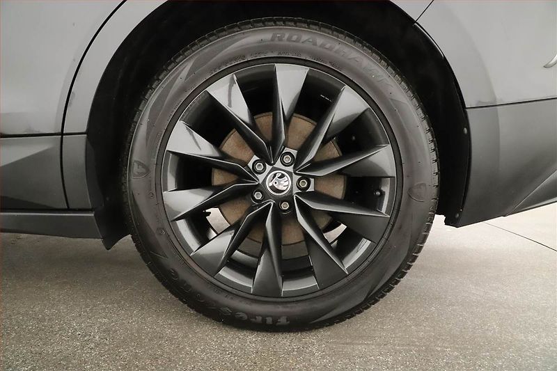 Škoda Enyaq (2022) iV 80x (82 kWh), SoH 83% - fotka 12 z 31