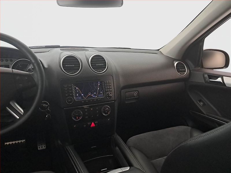 Mercedes-Benz Třídy M (2006) ML 320 CDI , 4X4, Automat - fotka 8 z 17
