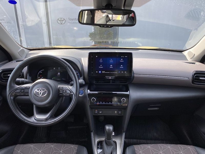Toyota Yaris Cross 1.5HSD, ČR-1m, Executive, 4x4 - fotka 13 z 34
