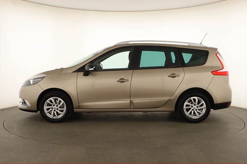 Renault Grand Scénic (2016) 1.2 TCe, Navi, Tempomat - fotka 3 z 18
