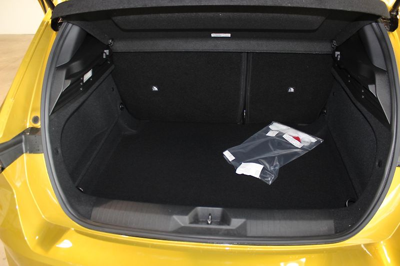 Opel Astra (2025) Edition HB 1.2 TURBO 107kW - fotka 18 z 18
