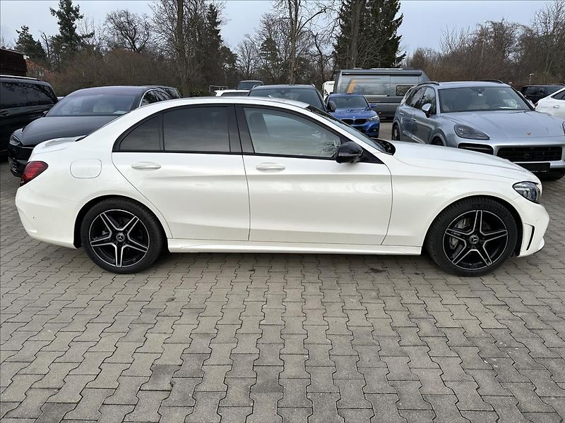 Mercedes-Benz Třídy C 180 AMG,Aut. multibeam - fotka 5 z 31