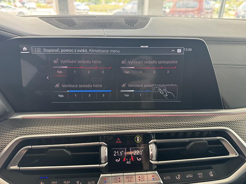 BMW X6 (2019) 40i REZERVACE - fotka 42 z 43