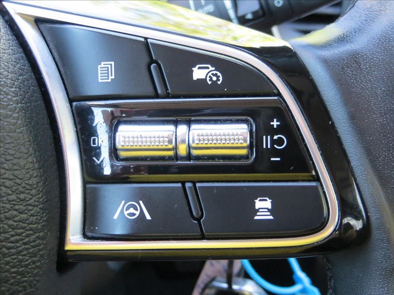 Kia XCeed 1,5 T-GDI 118kW Exclusive ČR - fotka 22 z 26