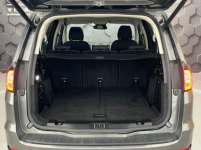 Ford Galaxy 2.5 HEV VIGNALE LED 7míst - fotka 42 z 77