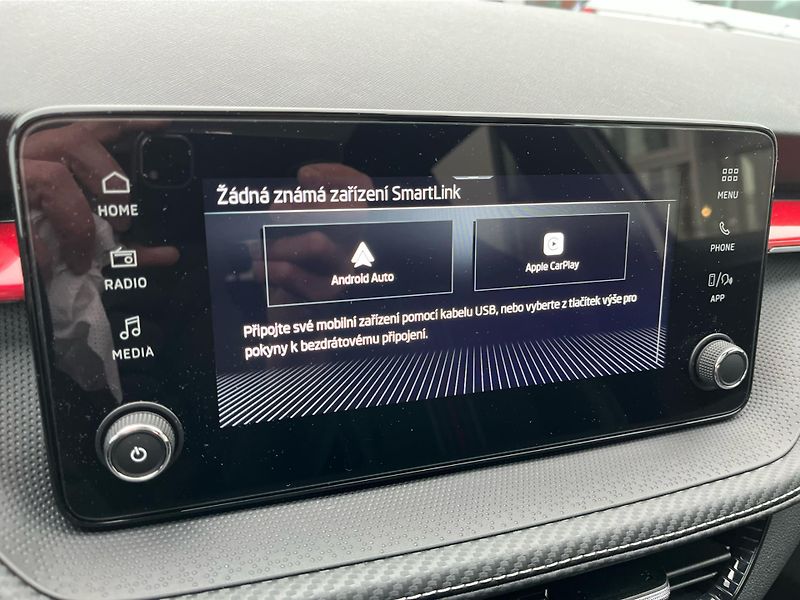 Škoda Fabia 1,0TSI 85kW MONTE CARLO - fotka 16 z 27
