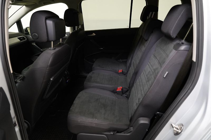 Volkswagen Touran - fotka 23 z 25
