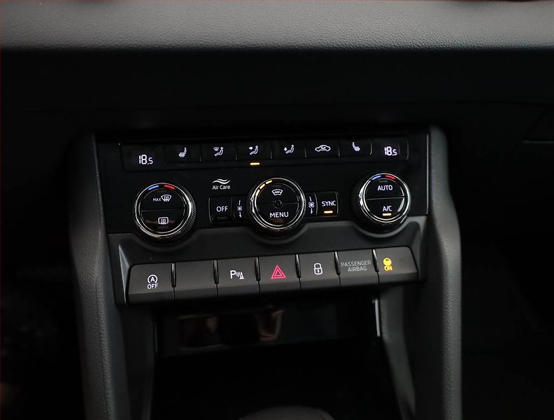 Škoda Karoq (2024) Drive 1.5 TSI - fotka 10 z 18