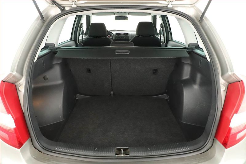 Škoda Fabia (2014) 1.2 TSI, ČR,1.maj, Tempomat - fotka 11 z 15