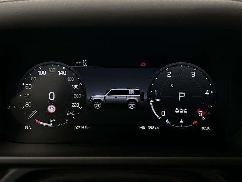 Land Rover Defender 110 D300 X-DYNAMIC SE 1. maj. - fotka 23 z 45
