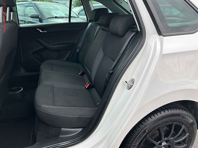 Škoda Rapid (2014) 1.2 TSi, Ambition - fotka 10 z 17
