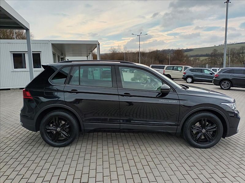 Volkswagen Tiguan 2,0 TDI,147KW,URBAN SPORT,4X4 - fotka 4 z 48