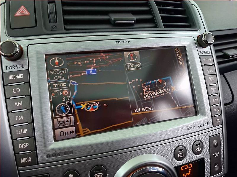 Toyota Verso (2010) 2.2 D-4D, Automat, Navi - fotka 15 z 21