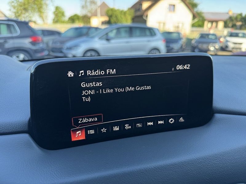 Mazda CX-5 (2018) 2.0 G-165 LED Navi Kamera Blis - fotka 14 z 45
