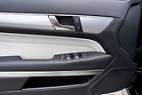 Mercedes-Benz Třídy E 200 CGI/cabrio/Avangarde/kůže - náhled 23