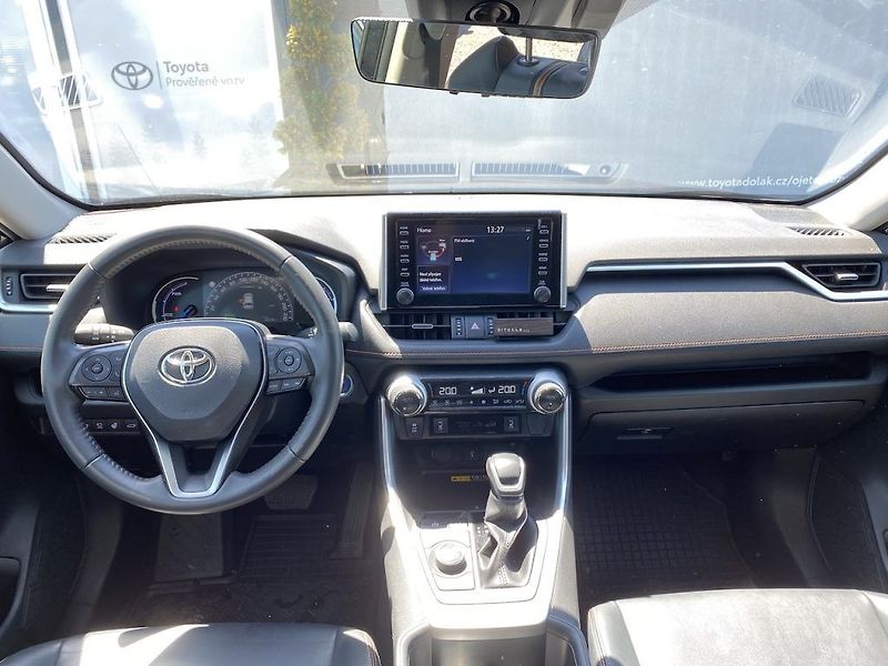 Toyota RAV4 2.5HSD, ČR, Adventure, 4x4 - fotka 10 z 17