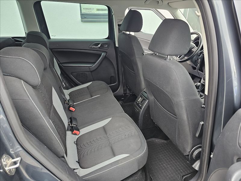 Škoda Yeti 1,4 TSi 90KW Adventure NAVI TZ - fotka 31 z 44