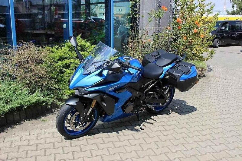 Suzuki GSX-S 1000 GT.