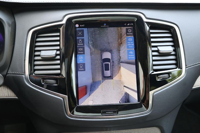 Volvo XC90 (2023) Ultimate, B5 AWD Mild hybrid - fotka 15 z 25