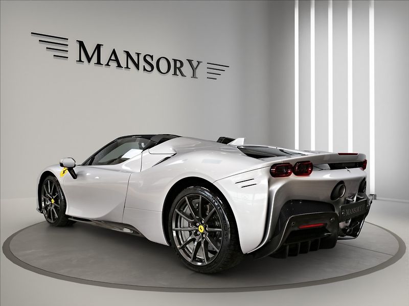 Ferrari SF90 (2024) Spider LIFT / CARBON / JBL - fotka 10 z 26