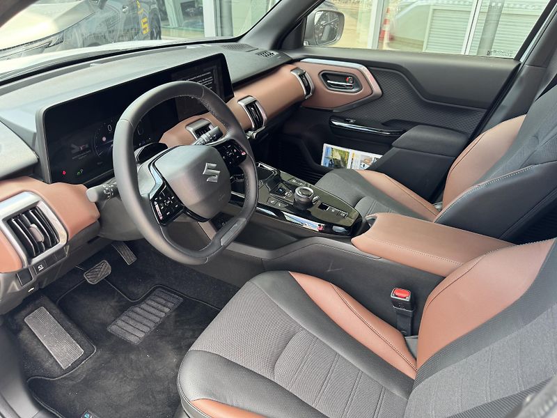 Suzuki Vitara (2026) eVitara Elegance ALLGRIP-e 61k - fotka 4 z 6
