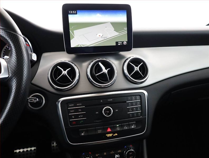 Mercedes-Benz GLA (2017) AMG line 220 d, Automat - fotka 10 z 20