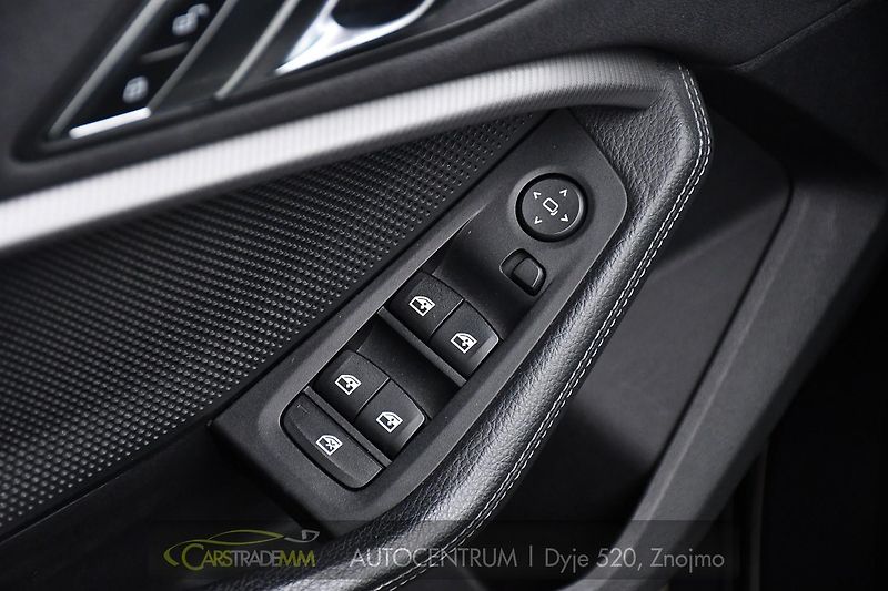 BMW Řada 2 218d ČR 1.MAJ TAŽNÉ - fotka 24 z 55