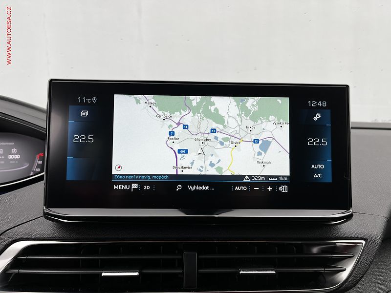 Peugeot 3008 (2022) 1.2 PT, 1.maj,ČR, Allure, AT - fotka 11 z 18