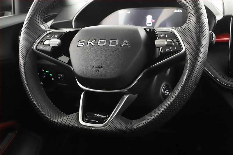 Škoda Fabia (2025) 1.0 TSI, MONTE CARLO, KEYLESS - fotka 8 z 15