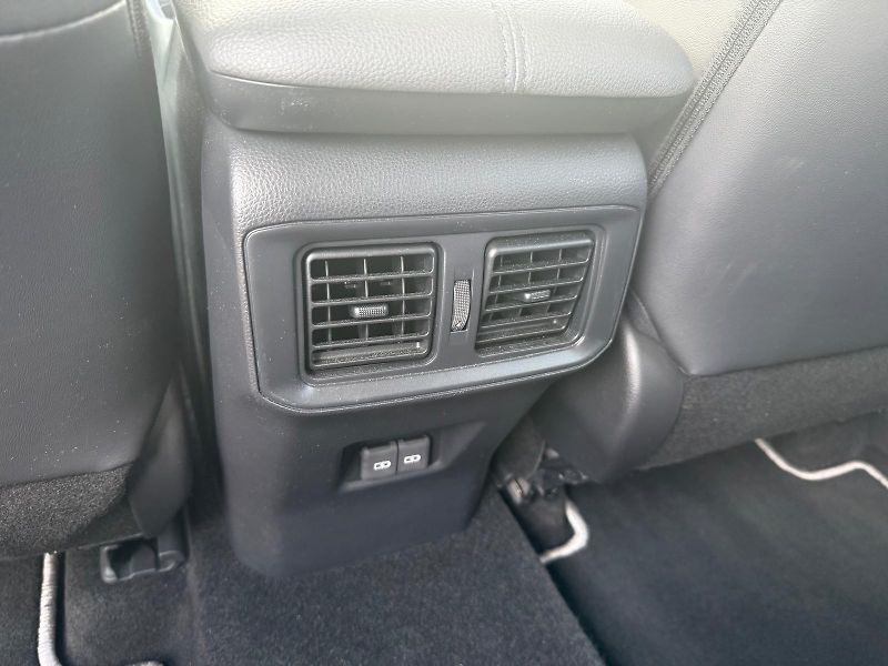 Toyota RAV4 2.5 HSD e-CVT AWD Executive + - fotka 24 z 30