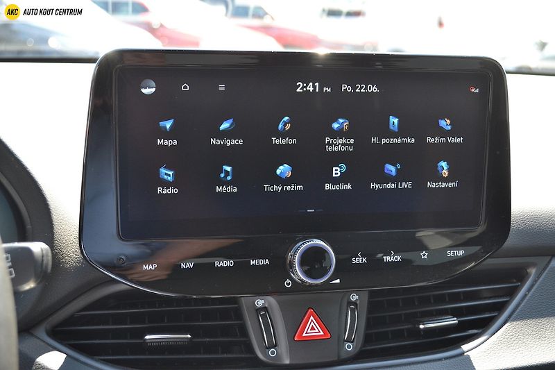 Hyundai i30 WG 1,5I MT SMART FAMILY NAVI - fotka 25 z 43