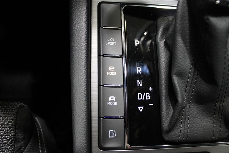 Škoda Superb 1,4 IV 115KW Style DSG - fotka 30 z 37