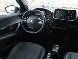 Peugeot 2008 (2023) Allure 1.2 PureTech, Automat - náhled 7