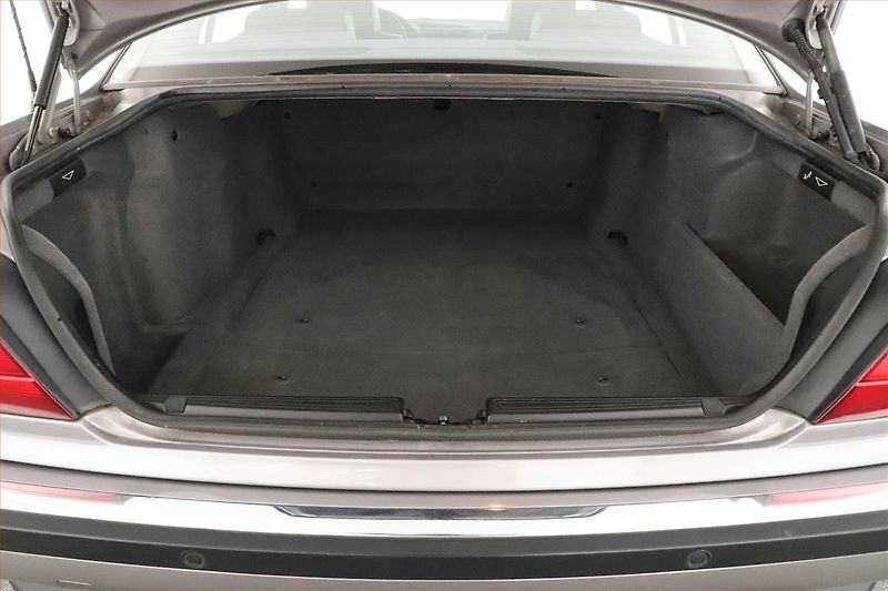 BMW Řada 7 (1994) 740i, Automat, Kůže, Tempomat - fotka 19 z 20