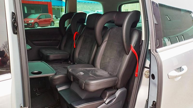 Volkswagen Sharan 2.0 TDI 135kW 4Motion HIGHLINE - fotka 11 z 50