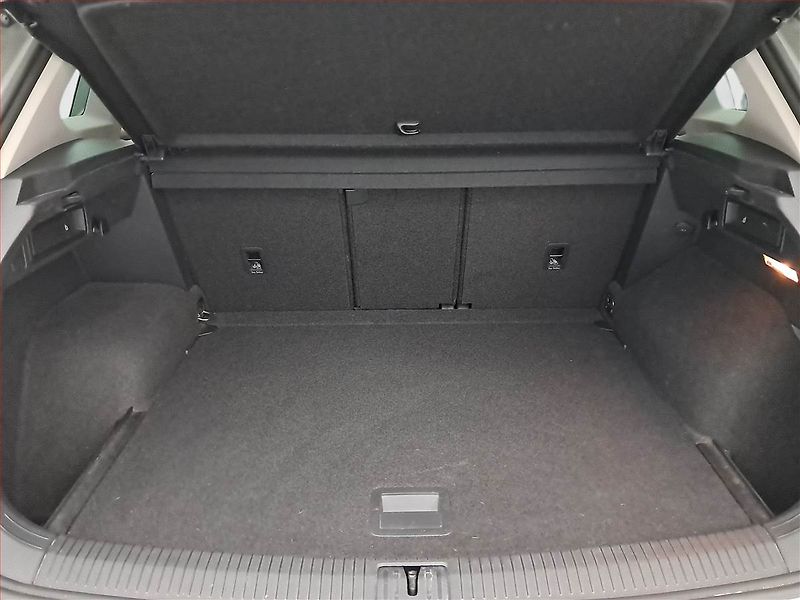 Volkswagen Tiguan (2019) 1.5 TSI, ČR,1.maj, Serv.kniha - fotka 13 z 16