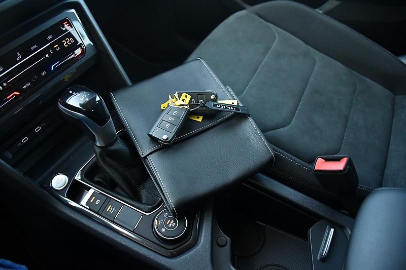 Volkswagen Tiguan Allspace 2.0TDi 110kW ACC 4MOTION - fotka 37 z 57