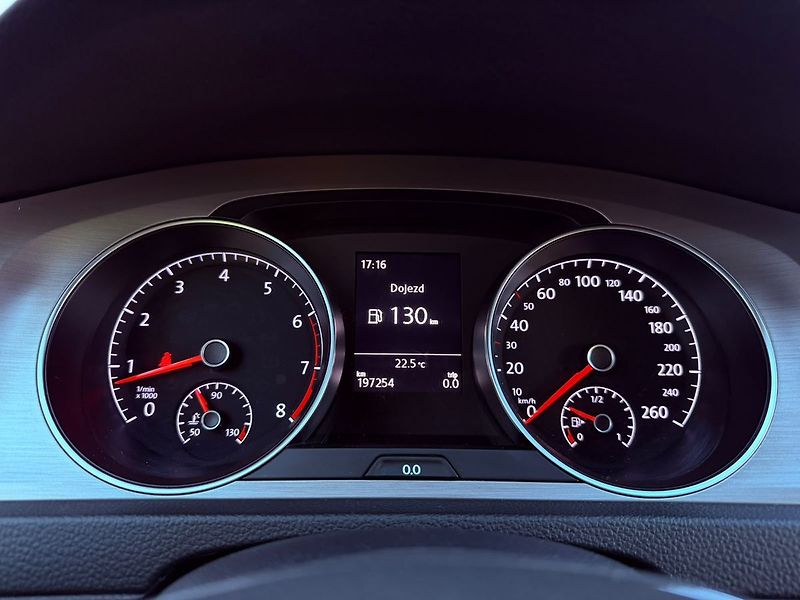 Volkswagen Golf 1.2 TSi Highline, ČR - fotka 17 z 24