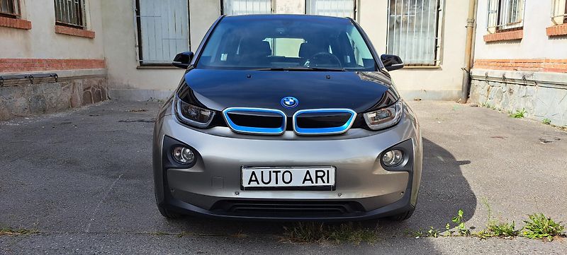 BMW i3 (2015) REX*LED*VÝBAVA*STAV*VÝHŘEV - fotka 4 z 42