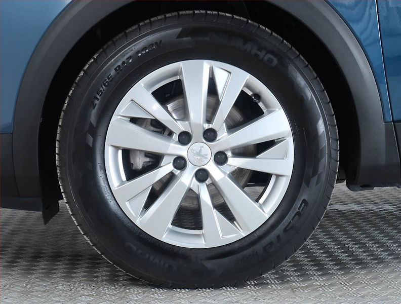 Peugeot 3008 (2021) 1.2 PureTech, Serv.kniha - fotka 14 z 18