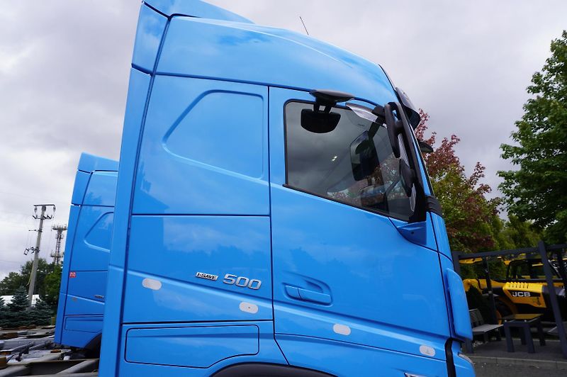 Volvo FH (2024) 500 6x2 / 299 tho. km / ADR - fotka 12 z 24