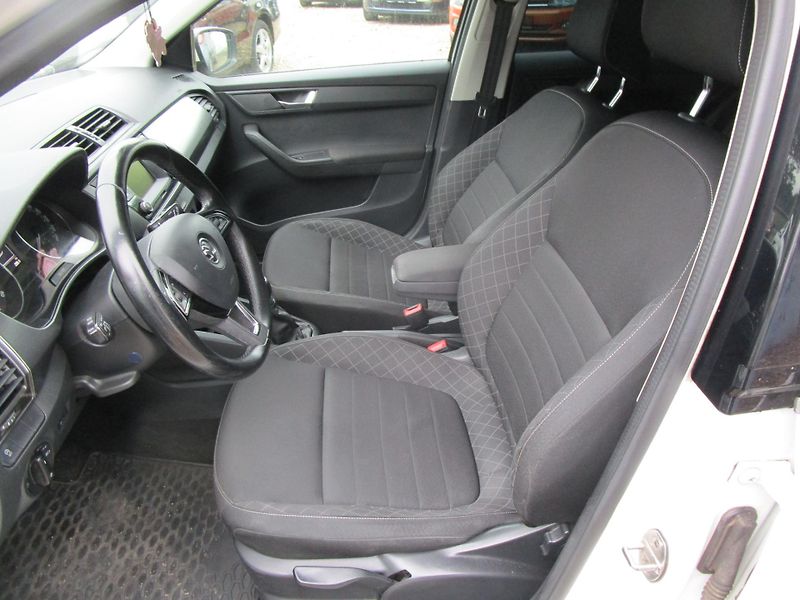 Škoda Fabia - fotka 8 z 15