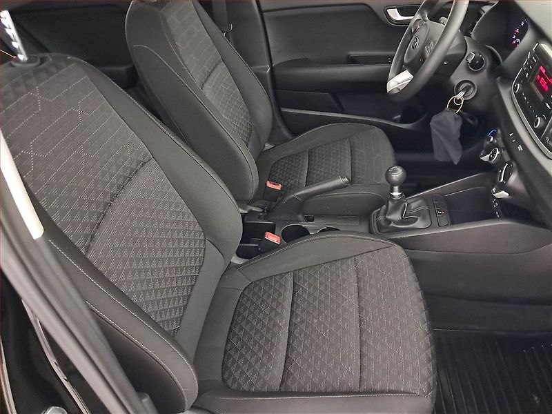 Kia Rio (2017) 1.25 CVVT, Serv.kniha - fotka 9 z 17
