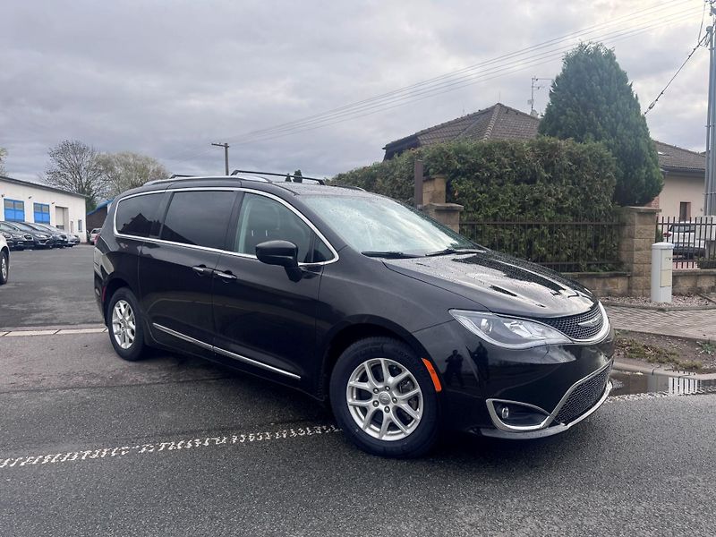 Chrysler Pacifica (2019) 3,6 Touring L Kůže 2019 - fotografie inzerátu